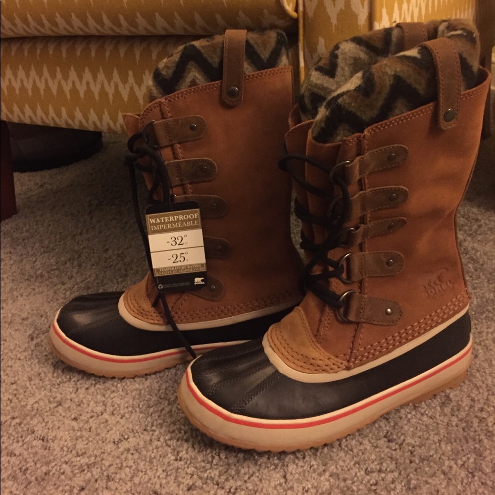 NWT Joan of Arctic Sorel boots