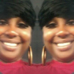 Meet your Posher, Brittney