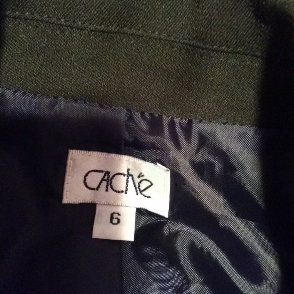 Chic Black Jacket - image 6