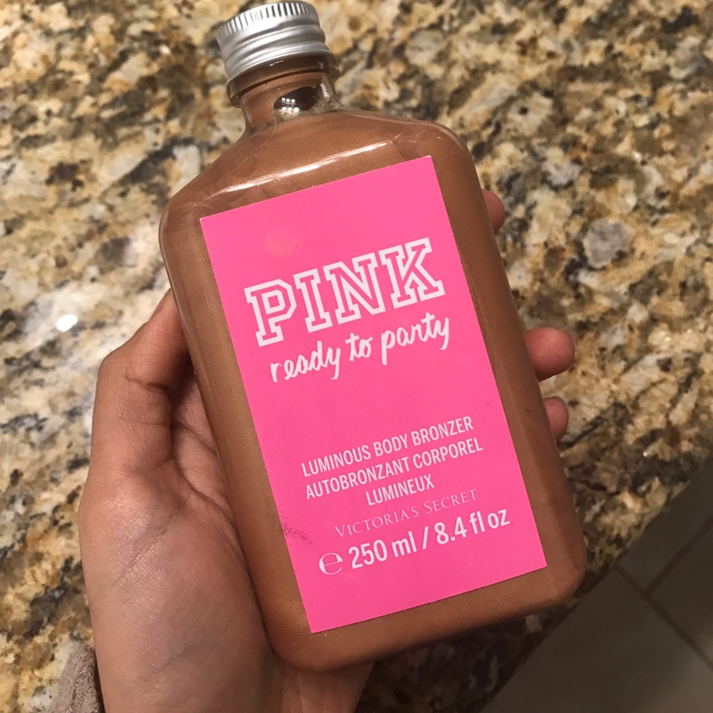 PINK Luminous Body Bronzer