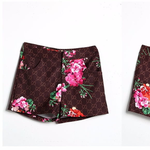 2 Piece  Short Set with Flower Design - Picture 3 of 4
