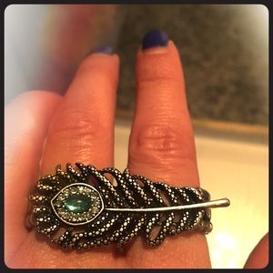 Double silver ring w/peacock feather & gem