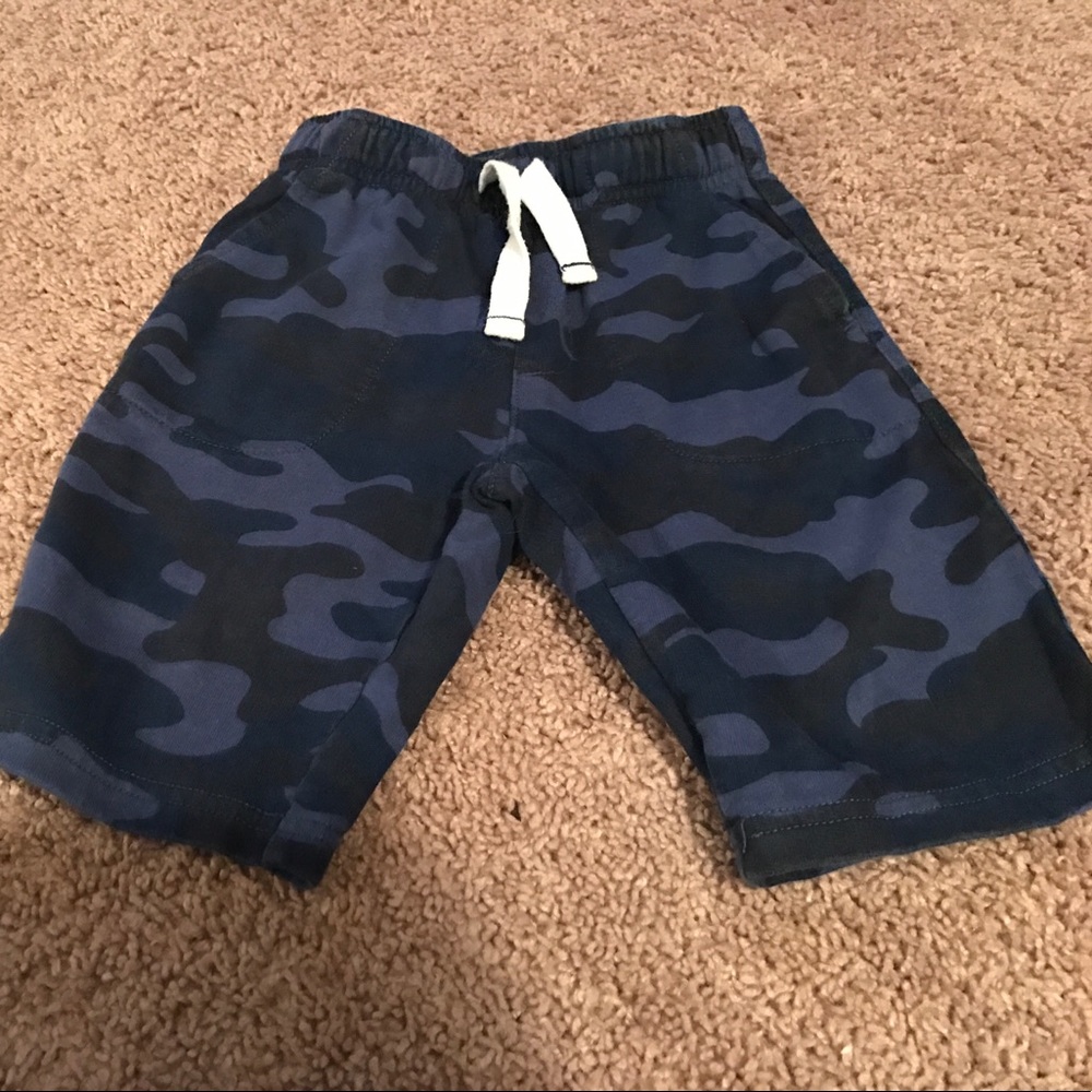Carters boys blue camo shorts