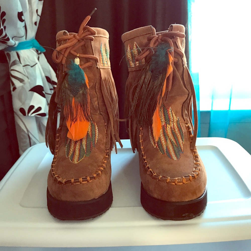 Moccasin Boots