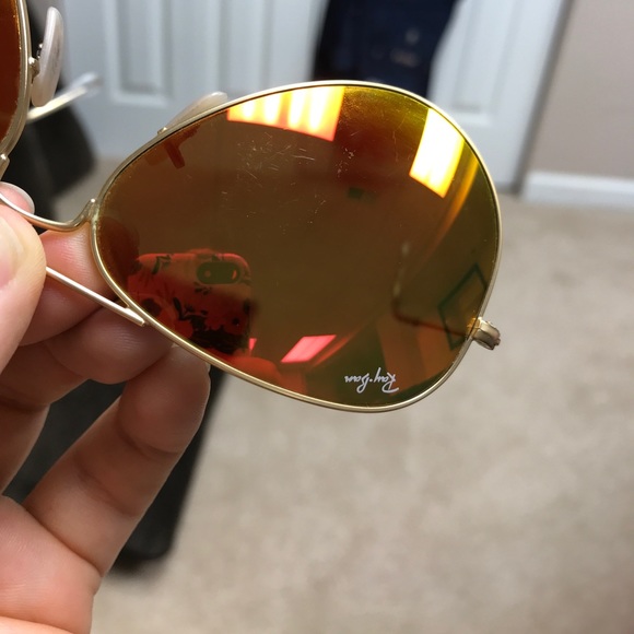 Women’s Aviator Ray Bans - Picture 4 of 4