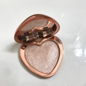 Two Faced Love Light Highlighter