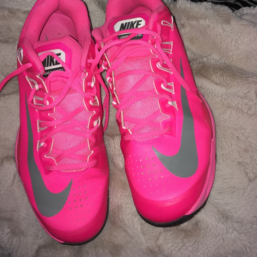 Nike pink sneakers