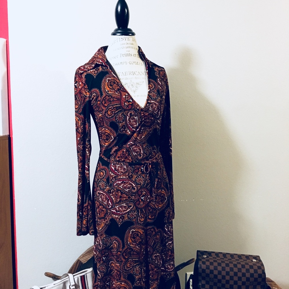 Runway Dress V cut dress