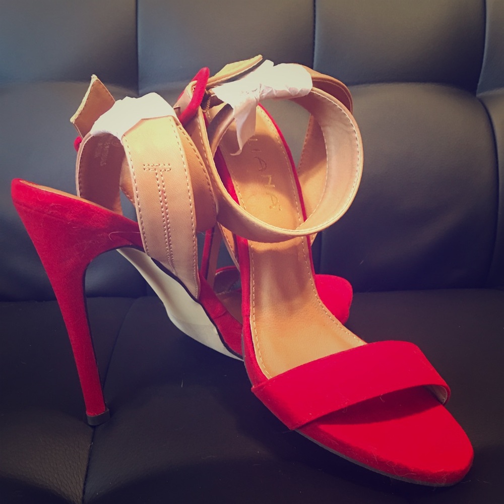 Liliana Sandals