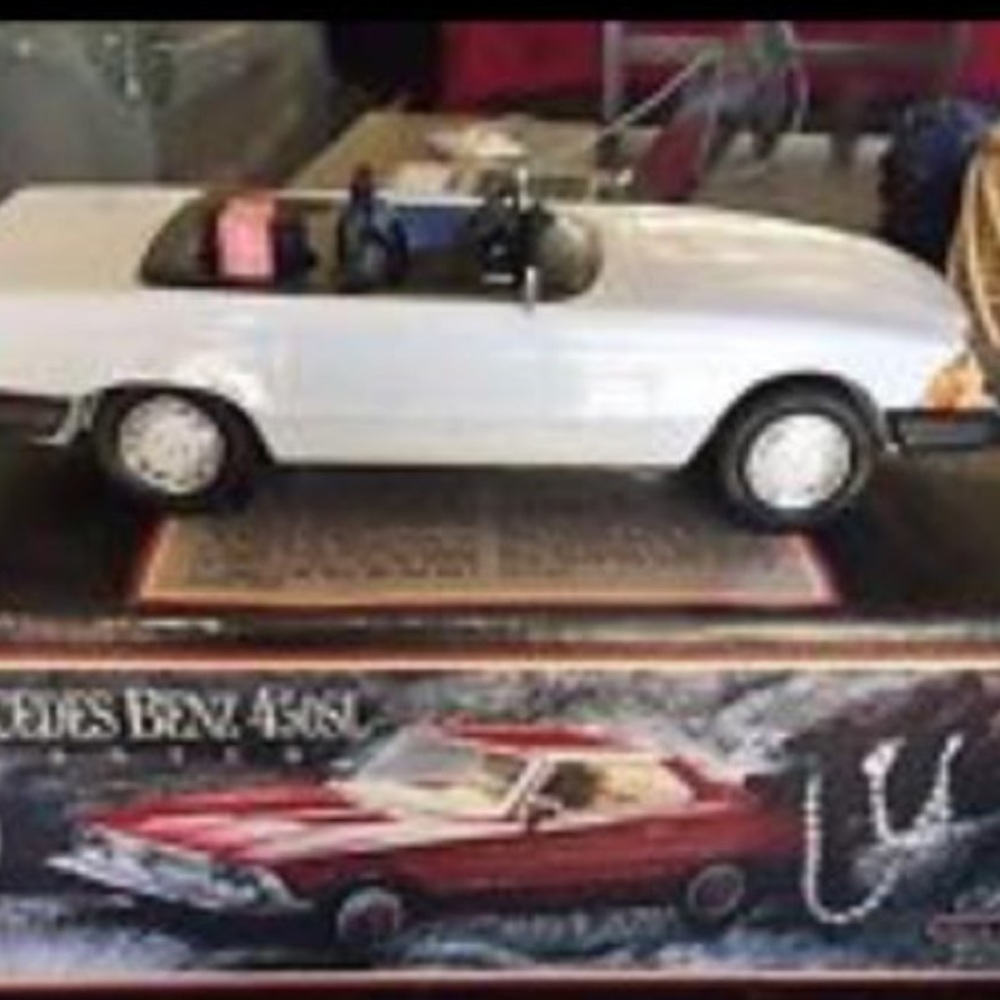 Mercedes Benz Porcelain decanter 1974 450SL collec