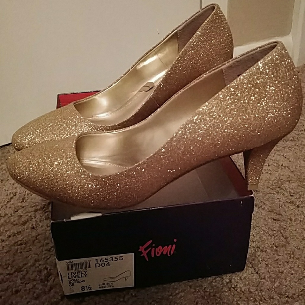 Fioni Gold Sparkly High Heels