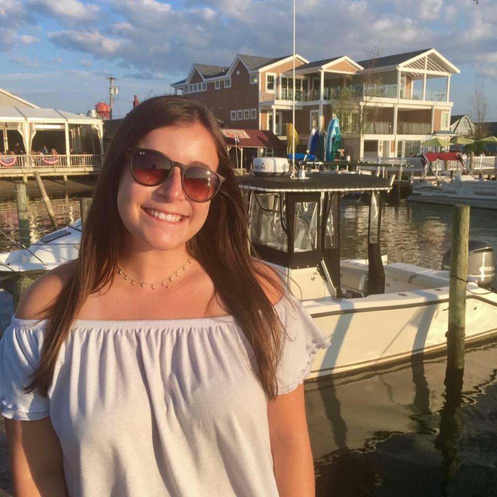 Meet your Posher, Lauren