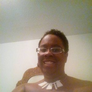 Meet your Posher, Stefanie