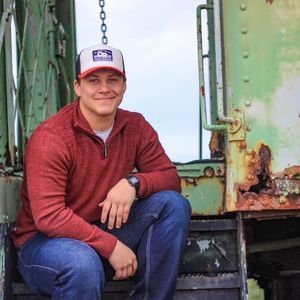 Meet your Posher, Eli