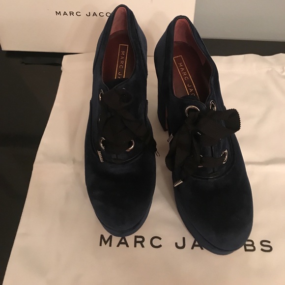 SOLD Marc Jacobs Beth Velvet Oxford Platform Pumps - Picture 7 of 7