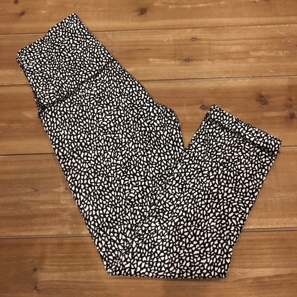 lululemon athletica Pants - Wunder under high rise crops