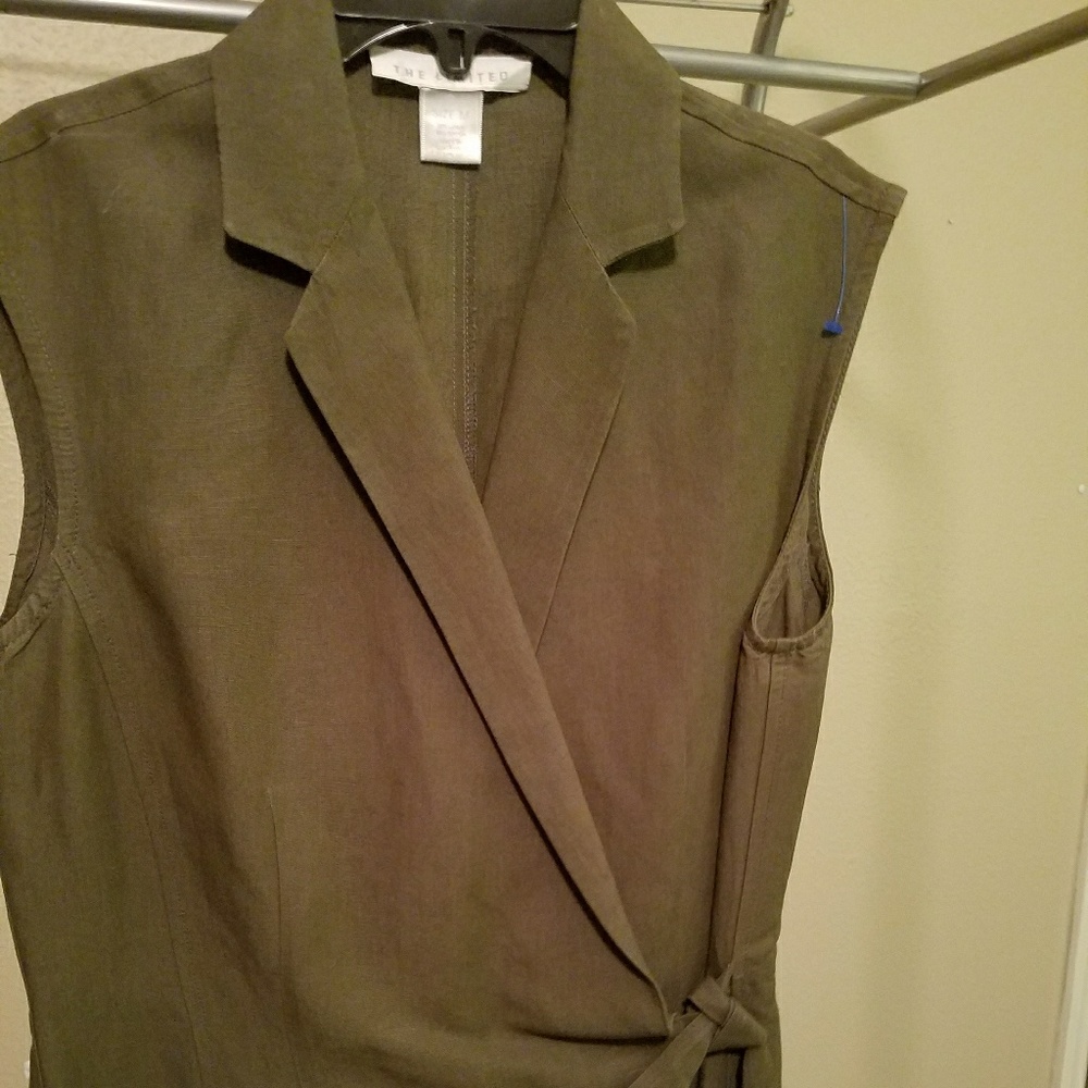 The Limited Top