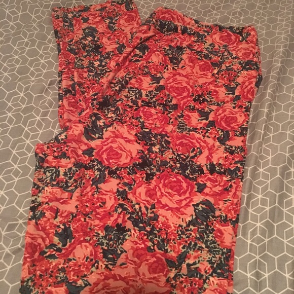 Lularoe Tc leggings - Picture 1 of 2