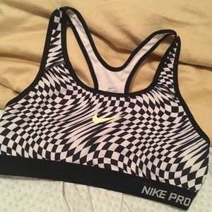 Nike Pro Sports Bra