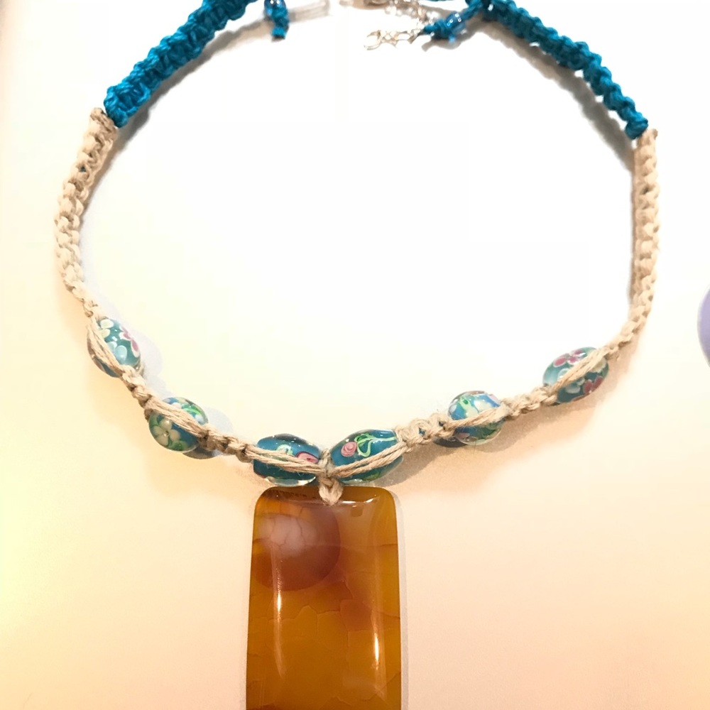 Woven hemp choker necklace with agate pendant