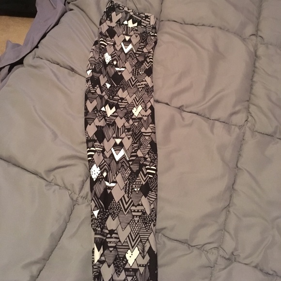 LuLaRoe Pants - OS Lularoe Leggings!