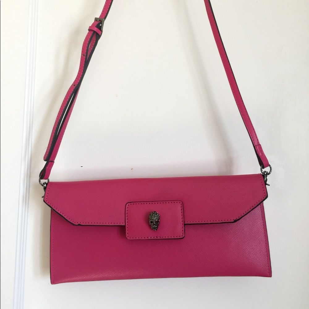 Hot pink clutch with skull