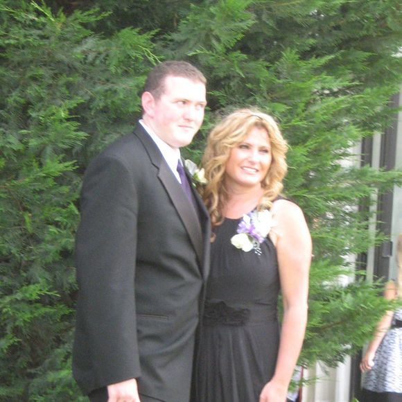 Meet your Posher, Lori - Picture 1 of 1