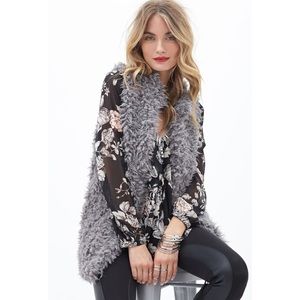 🚫SOLD🚫 FOREVER 21 Faux Shearling Vest