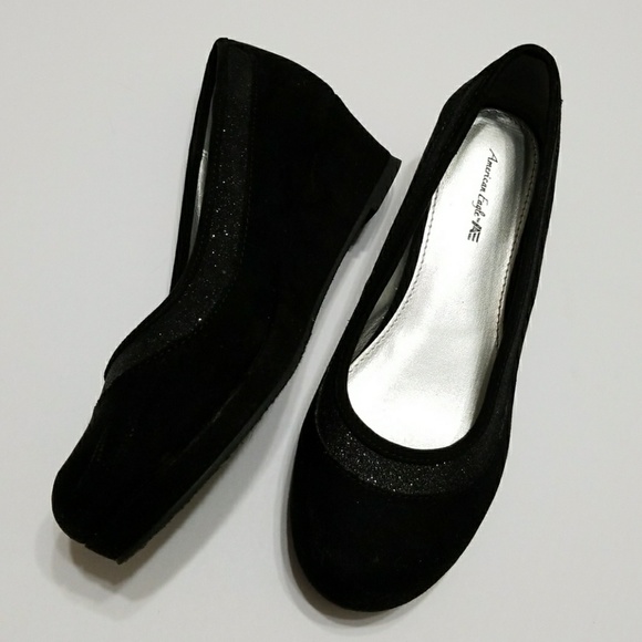 girls black wedges
