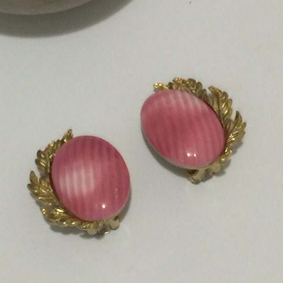 Vintage Pink Gold Clip Ons - Picture 3 of 7
