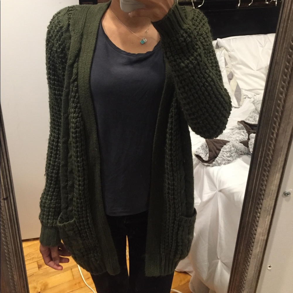 Harlow & Graham Green Cableknit Cardigan