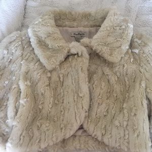 Fur Coat with Short Sleeves. Super chic!