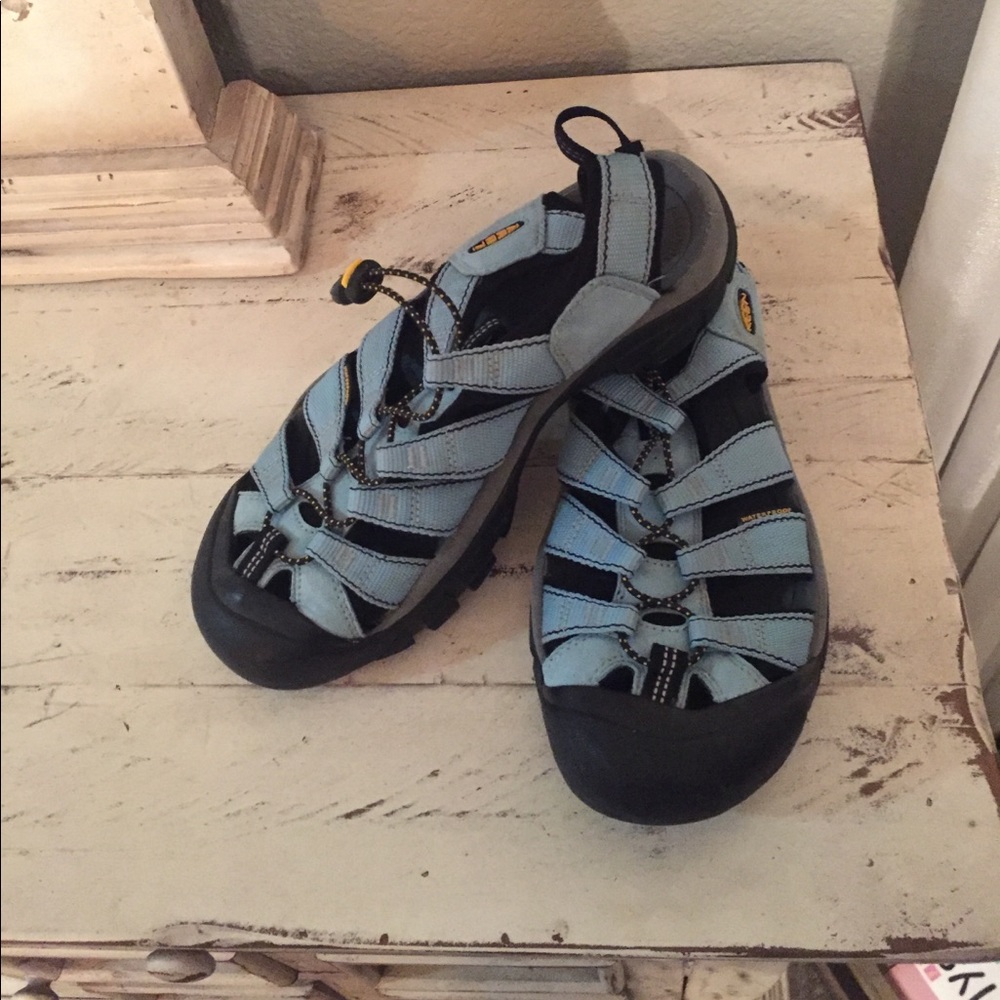 KEEN water shoe!