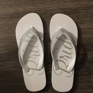 David's Bridal Bride flip flops