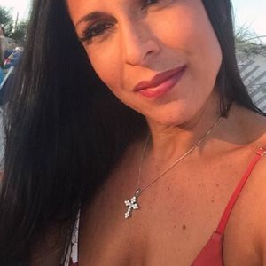 Meet your Posher, Sonia