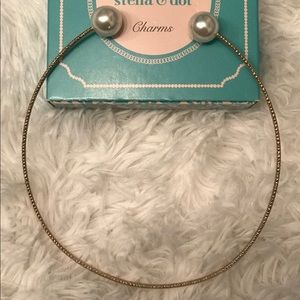 Never worn necklace choker