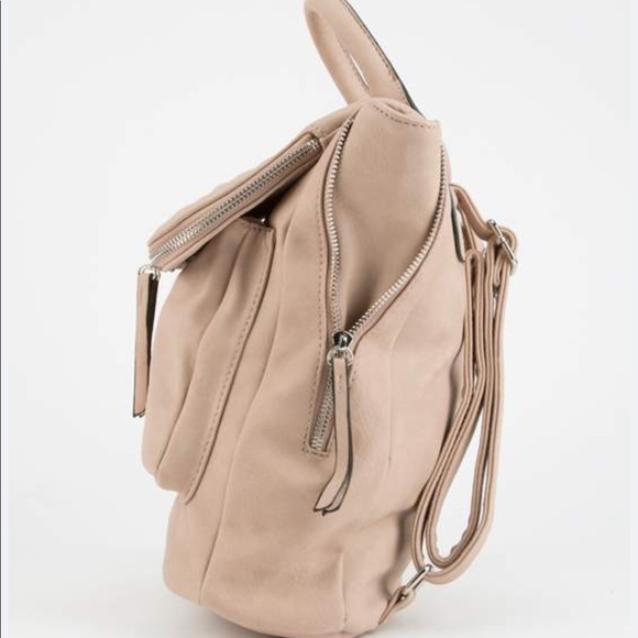 Bowery Quilted Backpack - Picture 5 of 8