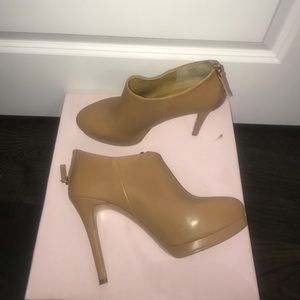 Nine West Tan Booties Sz 7.5