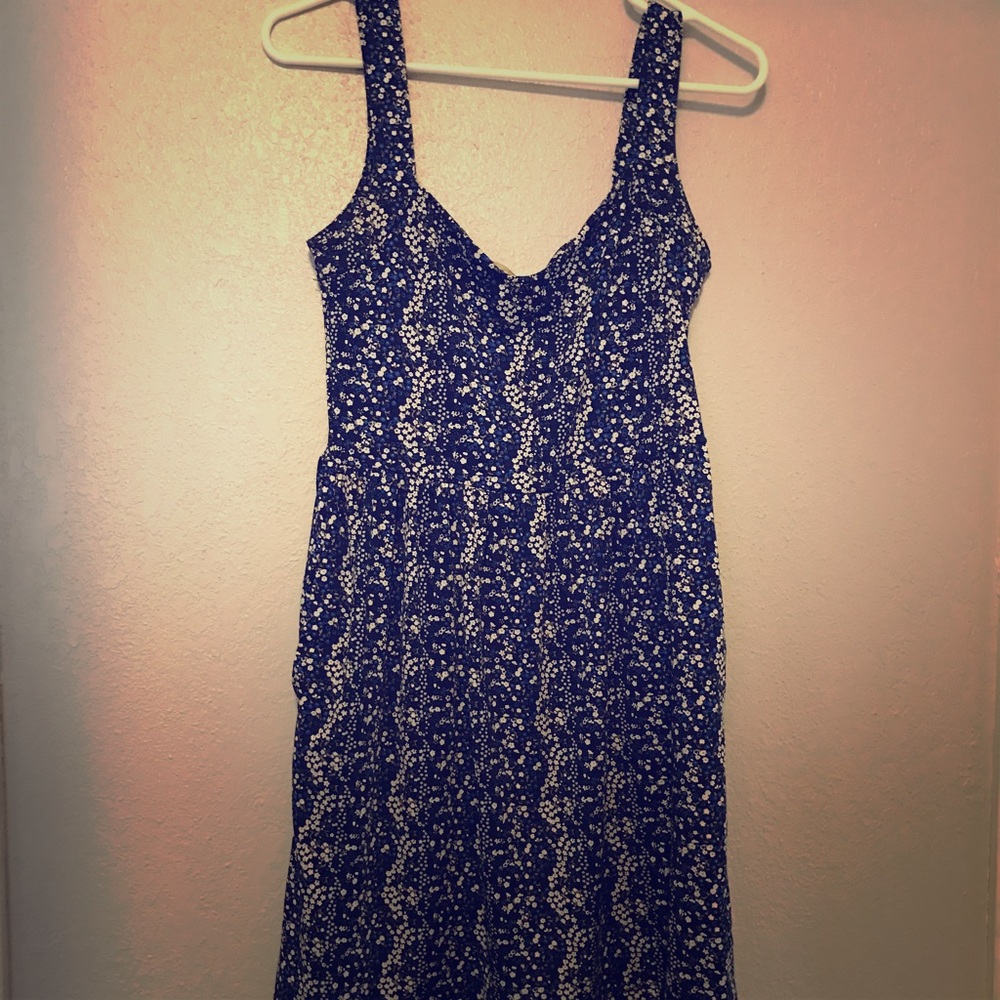 Blue floral pocket dress