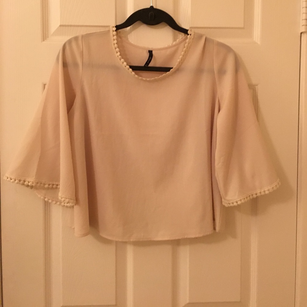 Beige croptop