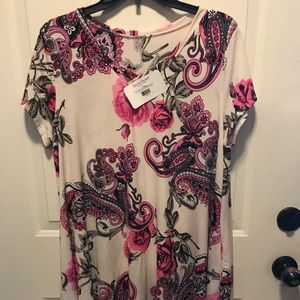 NWT Colorful Hot Pink & White Tunic