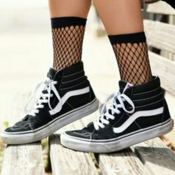 FLASH SALE! Ankle Fishnet Socks - Picture 4 of 5