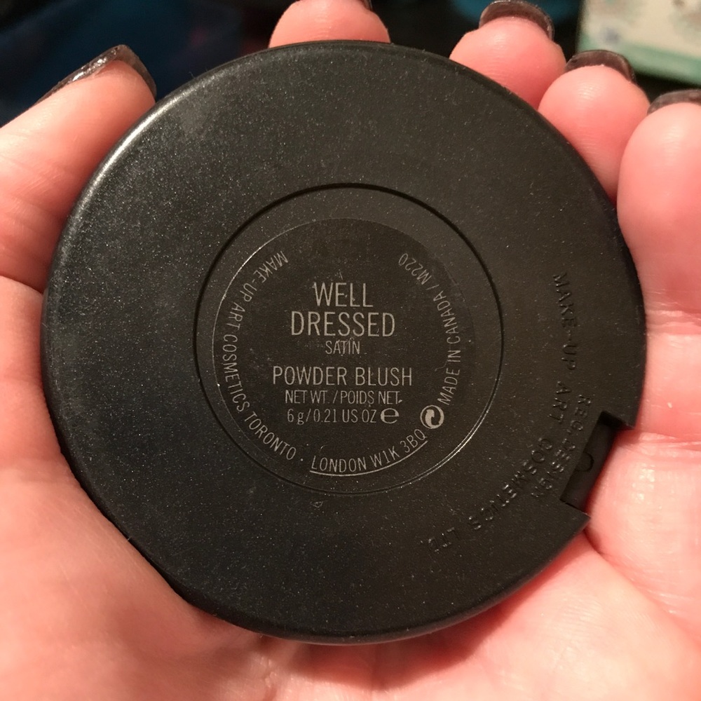 Mac powder Blush in Well Dressed