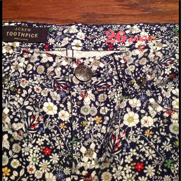 J. Crew Toothpick Floral Skinny Jeans. 26 ankle - Picture 5 of 5