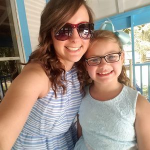 Meet your Posher, Casandra