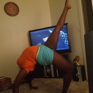 Meet your Posher, Valarie