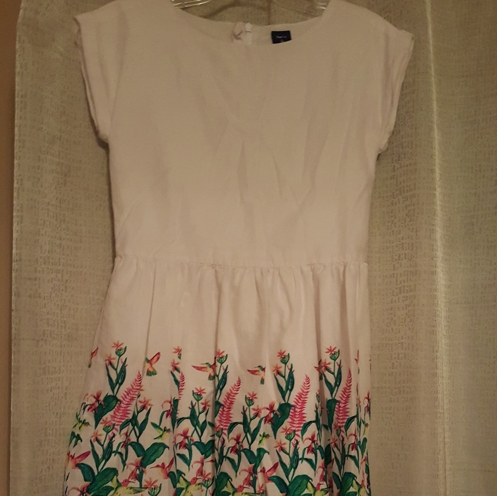 Gap white and pink bird dress