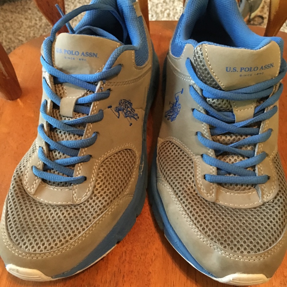 US assn polo sneakers