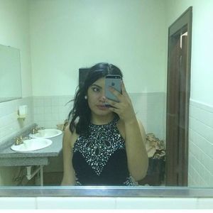 Meet your Posher, Ana