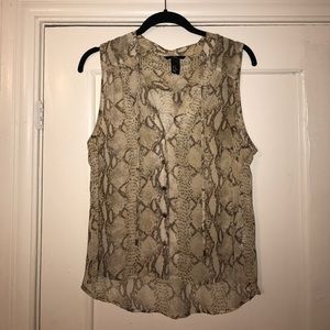 Sleeveless blouse
